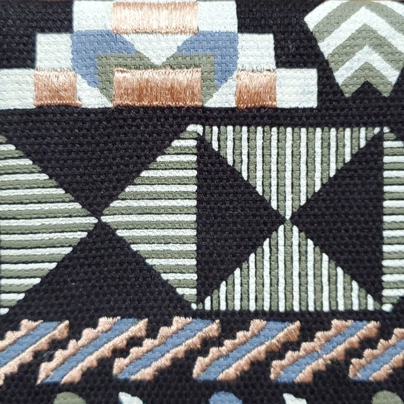 Stella & Dot Fringe Clutch nwot - Picture 4 of 4